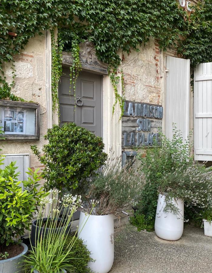 La Maison Sur La Place Penne-d'Agenais Bagian luar foto