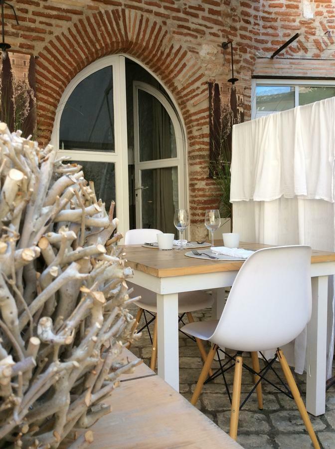La Maison Sur La Place Penne-d'Agenais Bagian luar foto