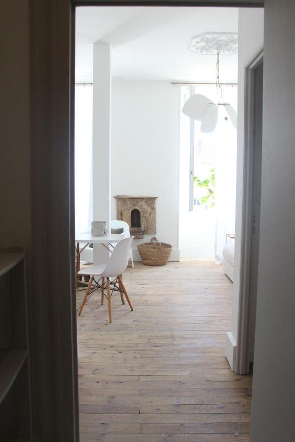 La Maison Sur La Place Penne-d'Agenais Bagian luar foto